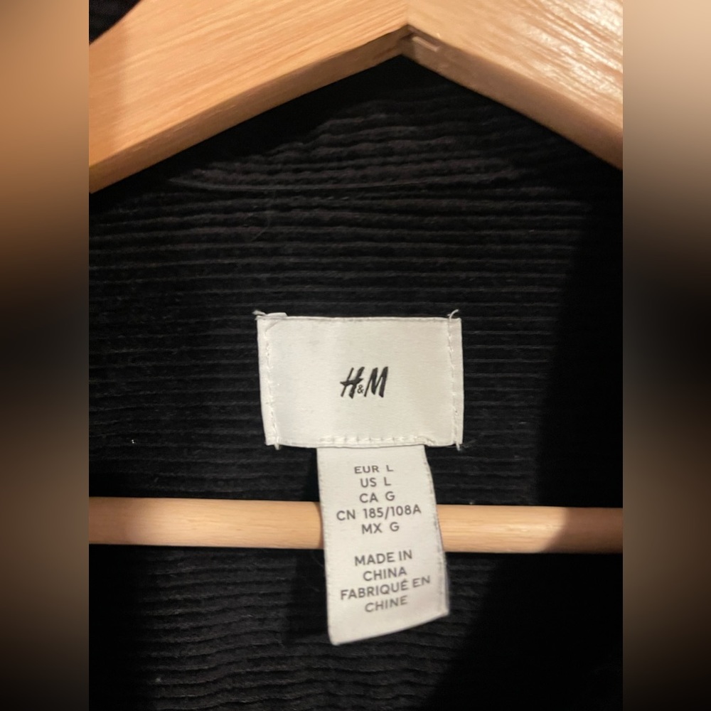 H&M ZIP UP Jacket - Picture 2 of 3